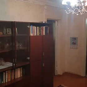 4 МКР 2 КОМ 1 ЭТ
