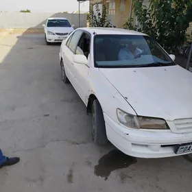 Toyota Corona 1998