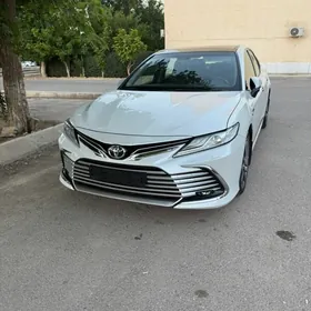 Toyota Camry 2022