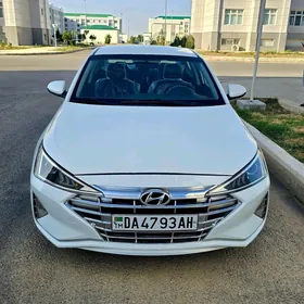 Hyundai Elantra 2020