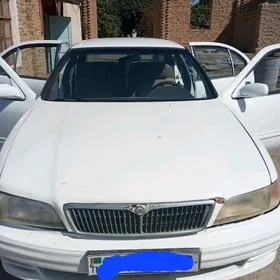 Nissan Cefiro 1995