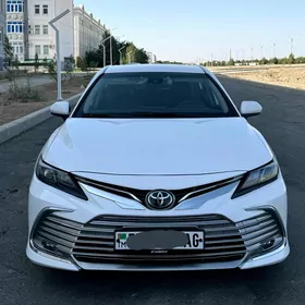 Toyota Camry 2023
