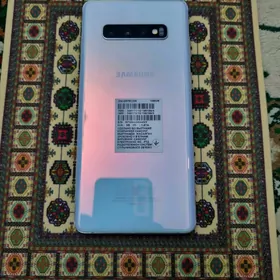 Samsung S10+