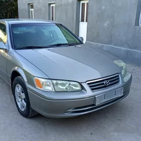 Toyota Camry 2001