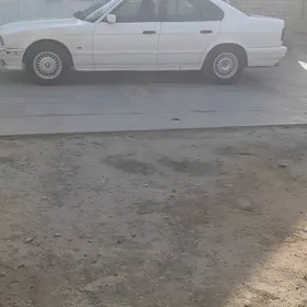 BMW 525 1990