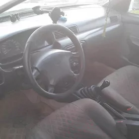 Nissan Sunny 1998