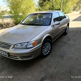 Toyota Camry 2000