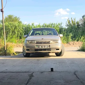 Opel Vectra 1990