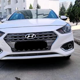 Hyundai Accent 2021