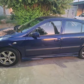 Opel Astra 2004
