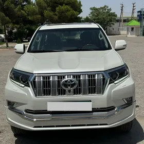 Toyota Land Cruiser Prado 2022