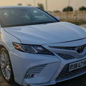 Toyota Camry 2020