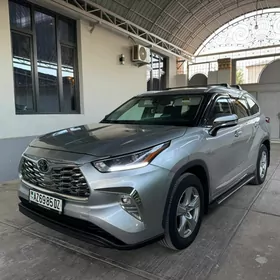 Toyota Highlander 2022