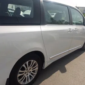 Toyota Sienna 2017