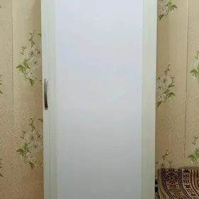 Шкаф