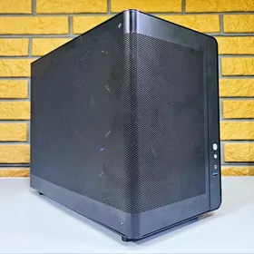 🟦 i3-14100 / RTX 5060 TI 16GB