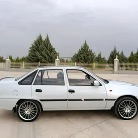 Daewoo Nexia 2011