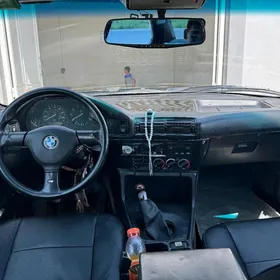 BMW 525 1991