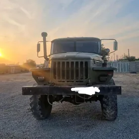 Ural 4320 1983