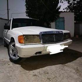 Mercedes-Benz 190E 1992
