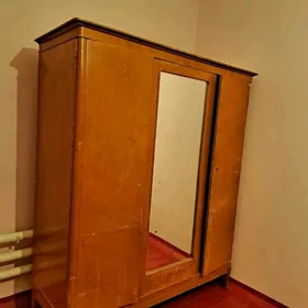 śkaf