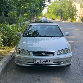 Toyota Camry 2000