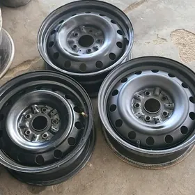 15 r