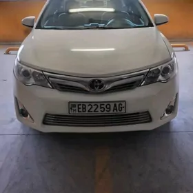 Toyota Camry 2012