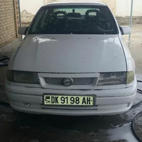 Opel Vectra 1989