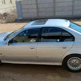 BMW 528 2000