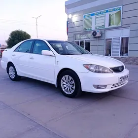 Toyota Camry 2004