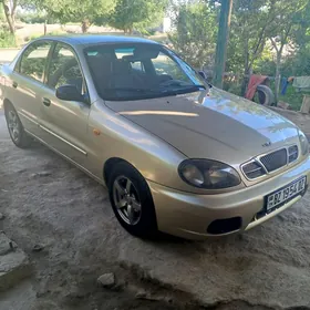 Daewoo Lanos 2002