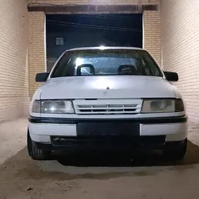 Opel Vectra 1990