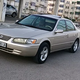 Toyota Camry 1999