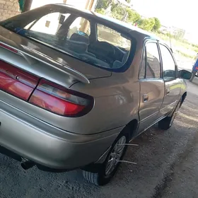 Toyota Carina 1993