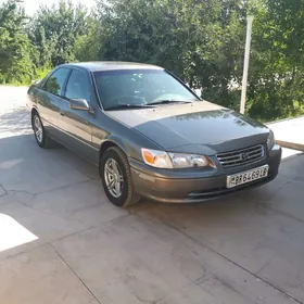 Toyota Camry 2000