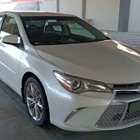 Toyota Camry 2017