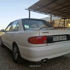 Mitsubishi Lancer 2001