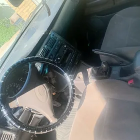Toyota Corona 1992