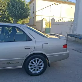Toyota Camry 2001