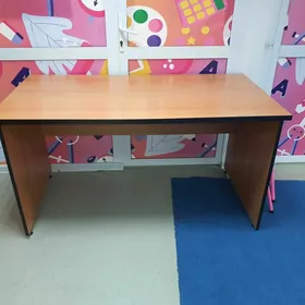 стол для офиса,офисный стол