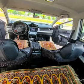 Toyota Camry 2016