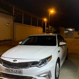 Kia Optima 2019