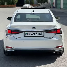 Lexus ES 350 2020