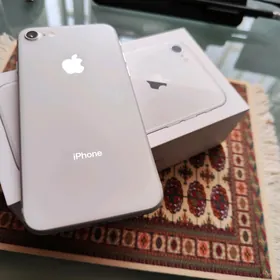iPhone 8 silver paket