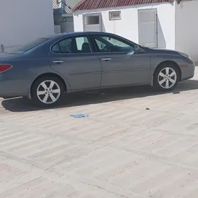Lexus ES 2025
