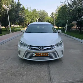 Toyota Camry 2016