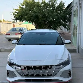 Hyundai Elantra 2022