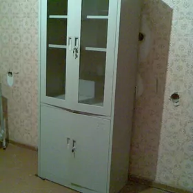 Şkaf demirden