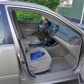 Toyota Camry 2003